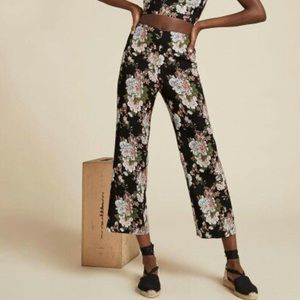 Adorable cropped Reformation Floral Pants